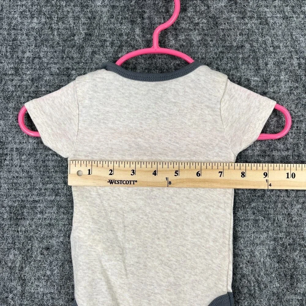Nike Baby Onesy 0-6 Month Gray Onepiece Jumpsuit‎ Bodysuit Swoosh basketball